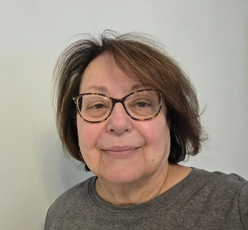 Linda Bolliger Headshot